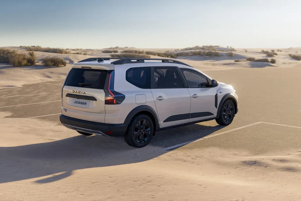 BYD ATTO 2 DM-i prix Maroc : versions, équipements et fiche technique 4 Dacia Jogger HEV