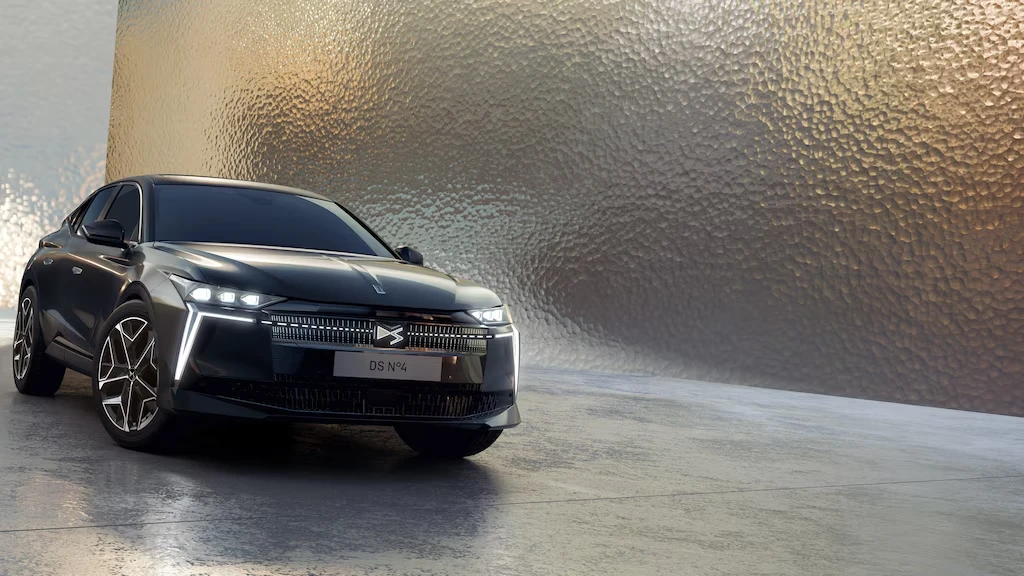 DS DS 7 E-Tense prix Maroc : versions, équipements et fiche technique 10 DS N°4